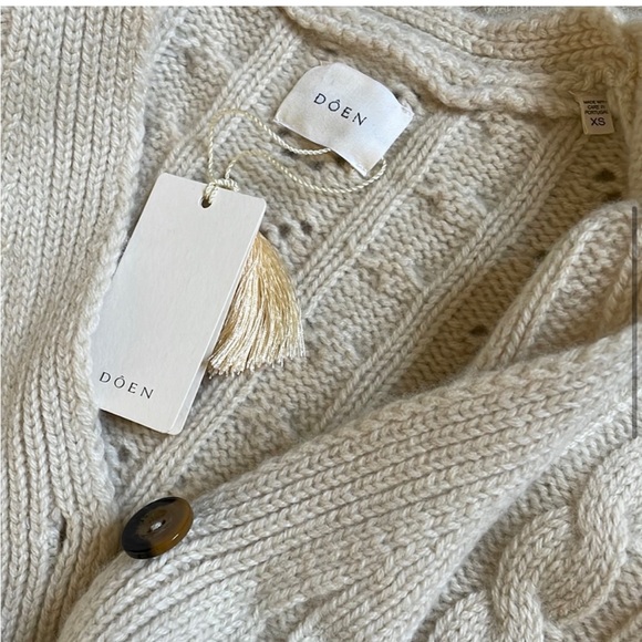 EUC Doen Cashmere Beacon Cardigan in Cream. Size XS. - Picture 2 of 8